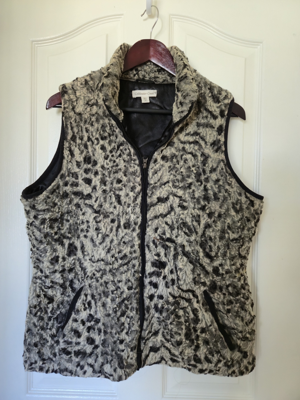 Coldwater Creek Faux Fur Vest M Medium Gray Black Leopard Print Zip Up EUC